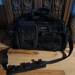 Maxpedition Black Operator Tactical   Attach Messenger Bag
